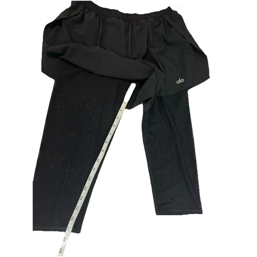 Alo Yoga Mesh Front Runner 2 in 1 Capri Leggings Shorts Black S NWT - Picture 7 of 11